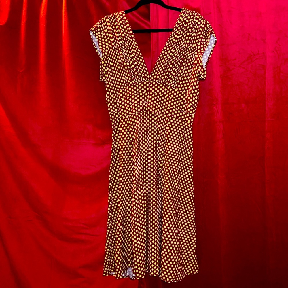 TRASHY DIVA-Red Wine Dots-1940s